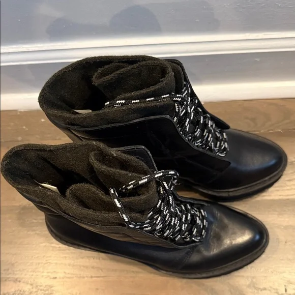 Shellys London Black Chunky Heel Ankle Boots - Picture 2 of 6